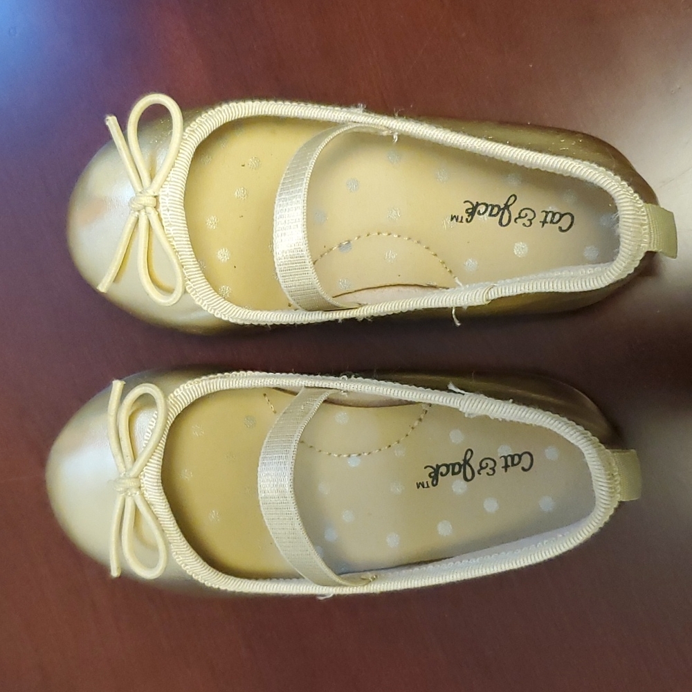 Cat and Jack toddler girl gold ballet flats 6